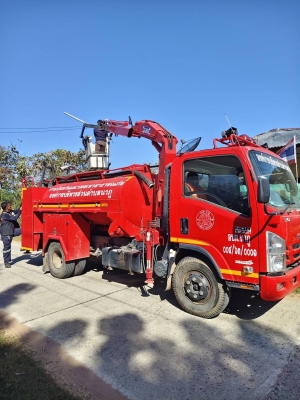 นำรถเอนกประสงค์ออกทำการซ่อมแซมไฟส่องสว่างที่ชำรุด เพื่ออำนวยความสะดวกให้กับพี่น้องประชาชน บ้านป่าจิก หมู่ที่6 จำนวน 1 จุด บ้านเหล่าหมากคำ หมู่ที่12 จำนวน 2 จุด